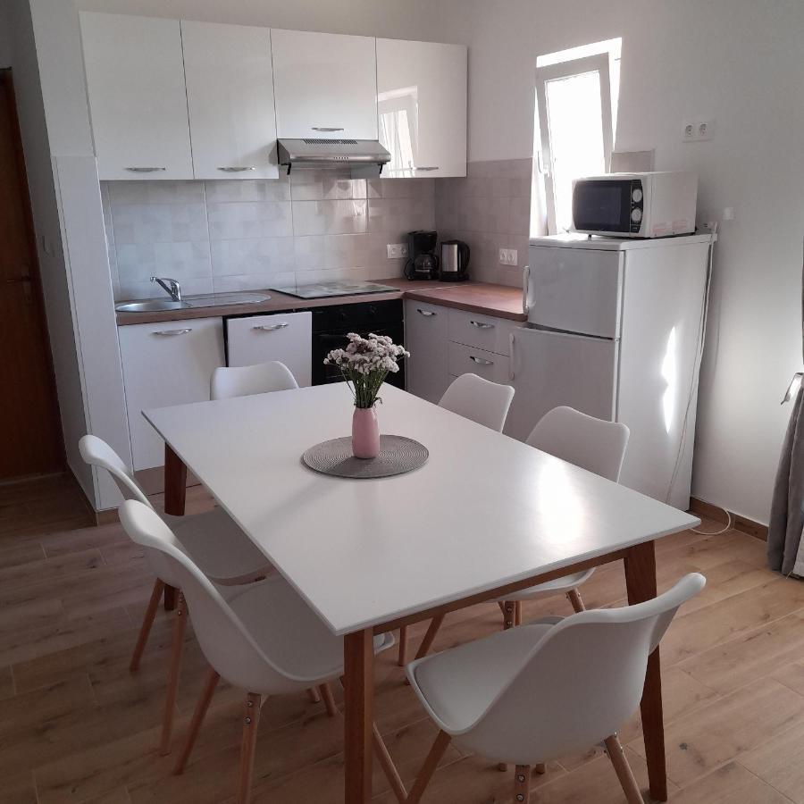 Apartments Filipovic Biograd Na Moru Εξωτερικό φωτογραφία
