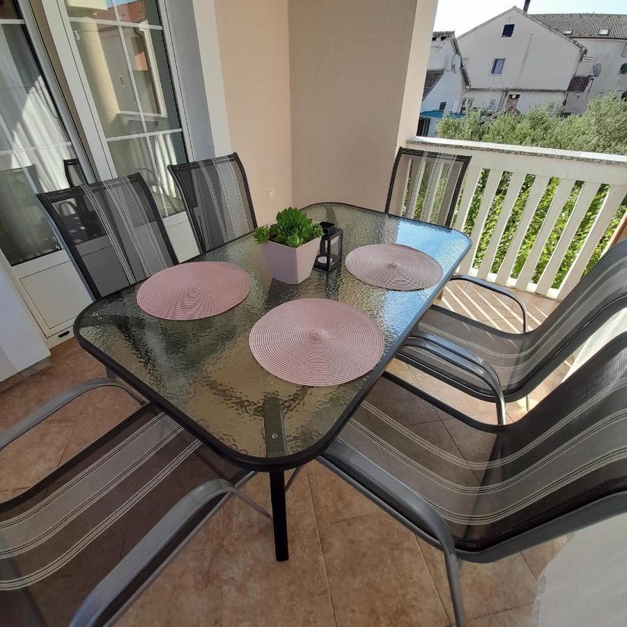 Apartments Filipovic Biograd Na Moru Εξωτερικό φωτογραφία