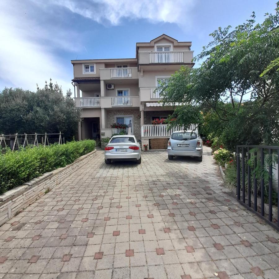 Apartments Filipovic Biograd Na Moru Εξωτερικό φωτογραφία