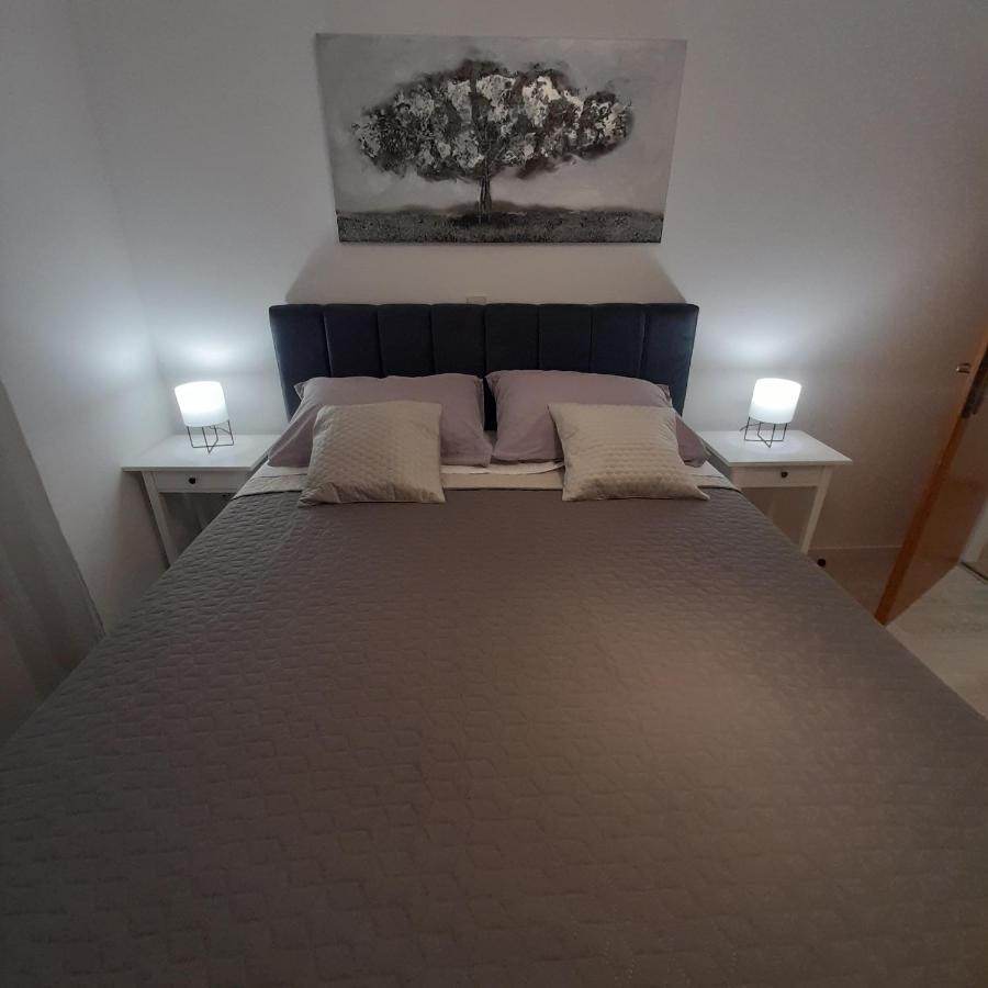 Apartments Filipovic Biograd Na Moru Εξωτερικό φωτογραφία